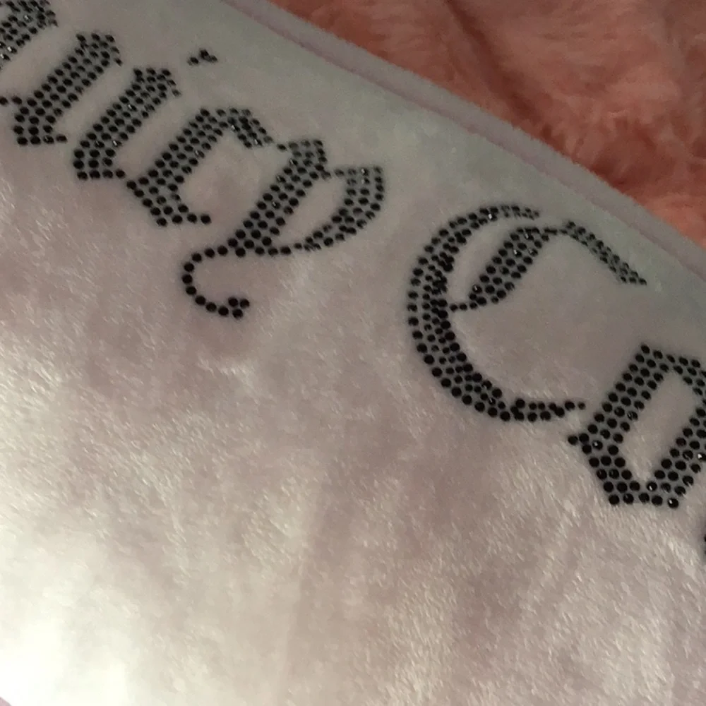 NEW Juicy Couture Luxury Soft Velour Pink Pet Medium Large Cat or Dog Bed